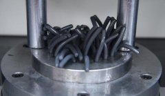 1個(gè)模具9個(gè)孔，流體拋光機(jī)5分鐘強(qiáng)力研磨拋光
